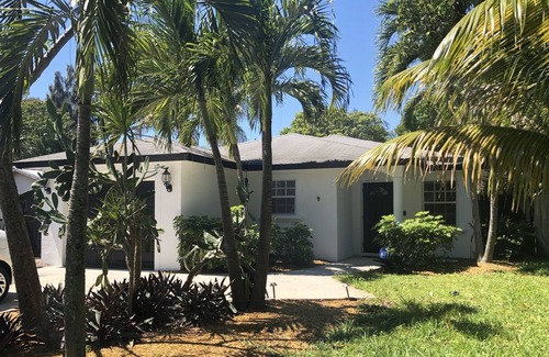 Delray Beach House | Family/Kid Friendly Retreat Near the Beach, Atlantic Ave, Downtown Delray & FAU