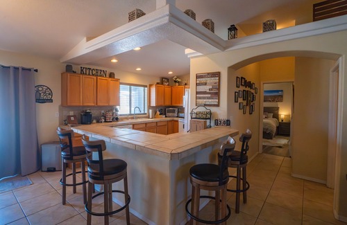 Lake Havasu City House | Family Lake House - Pet Friendly - Pool and Spa - HEATED SPA INCLUDED