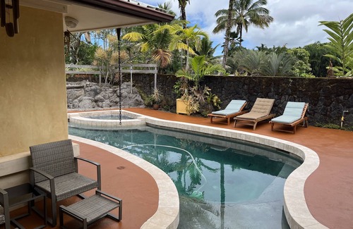 Keaukaha Villa | Family luxury villa w/Pool Hilo — 5 min from the beach!
