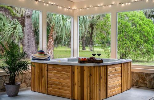 Crystal River House | Family Oasis Near Springs Game Room Yard Spa EV