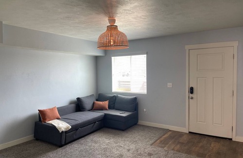 Vineyard House | Family oriented unit, Minutes from UVU, BYU & Silicon Slopes.
