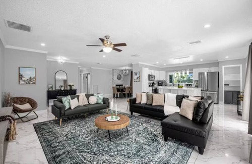 Bearss Plaza House | Family Paradise! 5BR, Pool, BBQ, MIL Suite