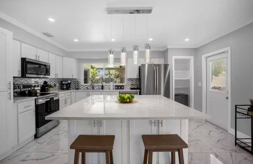 Bearss Plaza House | Family Paradise! 5BR, Pool, BBQ, MIL Suite