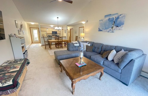 Bretton Woods Condo | Family Paradise Welcoming 3-bedroom condo with AC in charming White Mountains