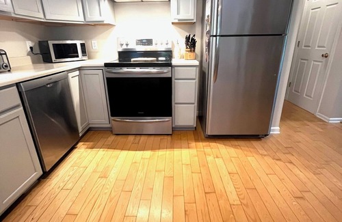 Ithaca House | Family/Pet Friendly Cape close to Cornell and Ithaca College