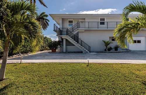Marathon House | Family & Pet-Friendly Duck Key Home – Heated Pool, 90’ Dock, Ocean Access