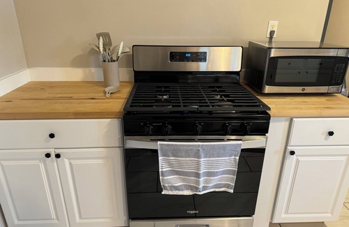 Whitaker House | Family & Pet-Friendly Home w/Fenced Yard & Office by Kennywood & The Waterfront