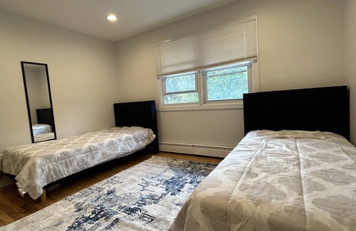 Long Branch House | Family & Pet friendly 6 BR Secluded jersey shore retreat close to nearby beaches