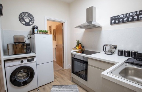 Eastbourne Apartment | Family place, close to beach