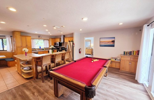 Palma Sola House | Family Pool Home Near Anna Maria Island & IMG