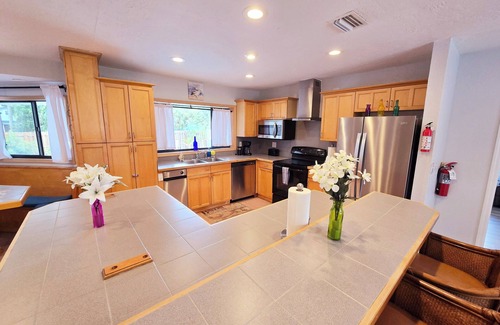 Palma Sola House | Family Pool Home Near Anna Maria Island & IMG