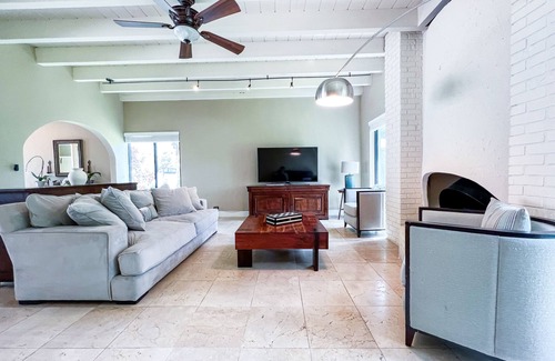 Cutler Bay House | Family Pool House /Heated Salt Pool /Pool Table /7 Beds
