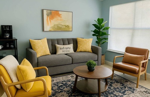 Pompano Beach House | Family-Ready 3 BDR Retreat Close to Beach Fun.