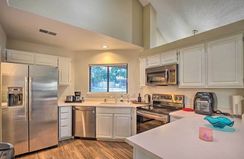 Boerne House | Family Retreat ~ 1 Mi to Hill Country Mile!