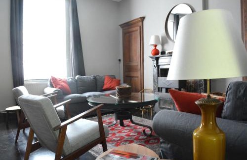 Anhee House | Family Retreat, Forested Anhée