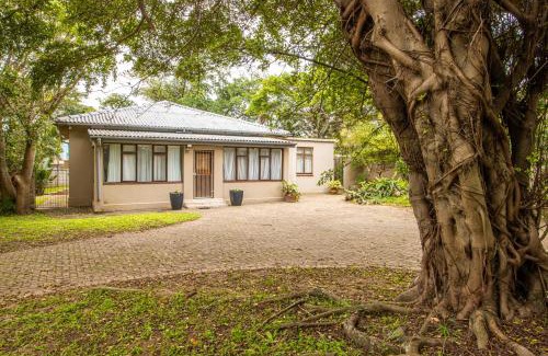 Manaba Beach House | Family Retreat Holiday Home