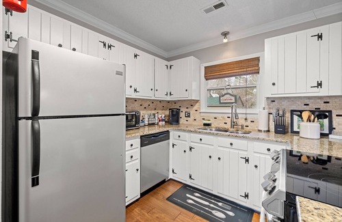 Lake Lure House | Family retreat! Hot tub, Resort amenities.