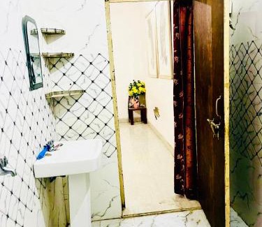 Allahabad House | Family Retreat