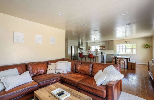 Arroyo Grande House | Family Retreat | Stunning Views | Modern Amenities