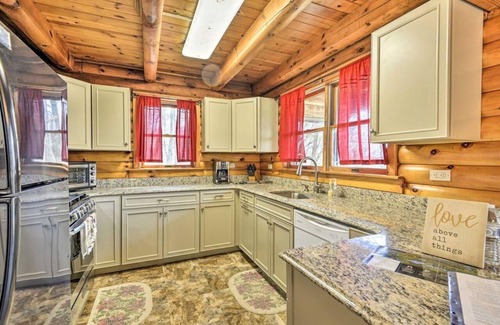 Pleasant Mount Cabin | Family Retreat Autumn Midweek - 35% OFF Promo!