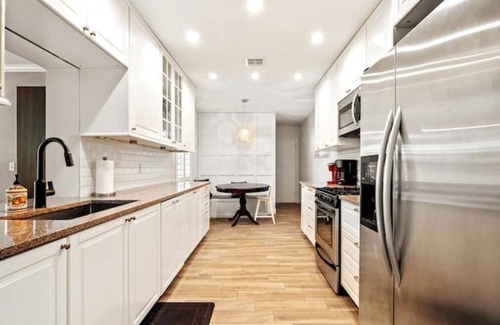 Lake Clarke Shores House | Family Retreat! Pool, Kid's Playroom, Piano, Huge Yard, Snowbirds Welcome!