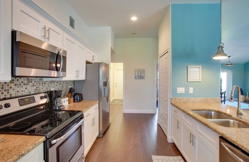 Pelican House | Family Retreat w/Backyard Oasis in Cape Coral!