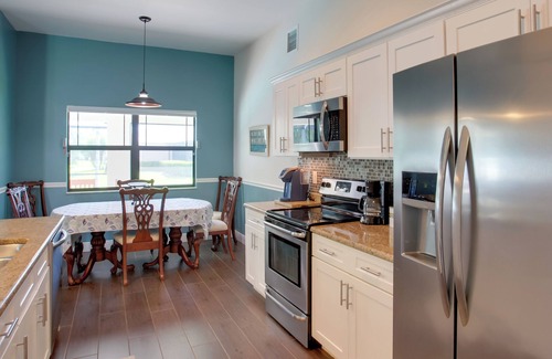 Pelican House | Family Retreat w/Backyard Oasis in Cape Coral!