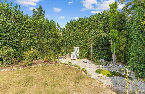 Greenhithe House | Family Retreat w/Garden & Parking | Near Bluewater
