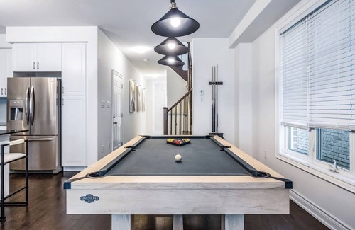 Halton Regional Municipality House | Family Retreat w/Pool Table, Fire Table & BBQ