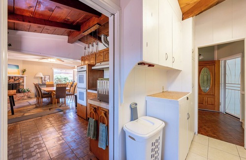 Hidden Valley House | Family Reunions Large Groups 2 homes + Studios Sleeps 29 Volleybal Ct 2 Hot tubs