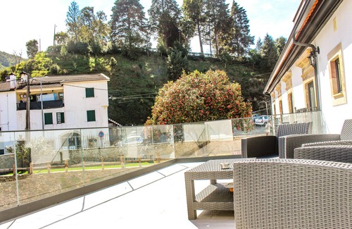 Gois Cottage | Family Room in Góis in a Quiet Rural Setting