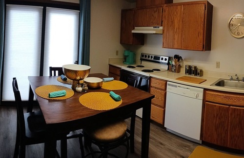 Columbia Falls Apartment | Family run Cozy Comfortable Condo Central to everything