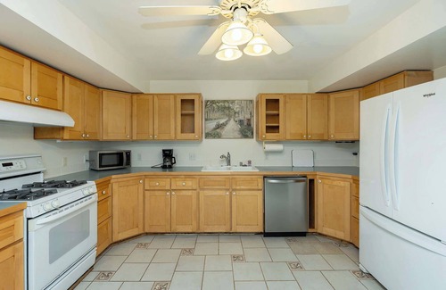 Ames House | Family-Sized Comfort in Ames – 4BR/3BA
