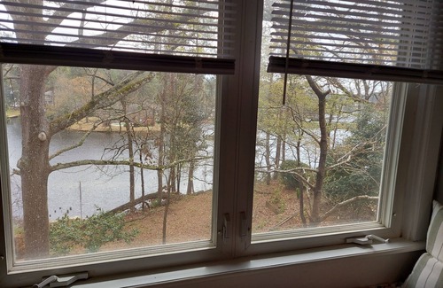 Forest Acres House | Family sized comfort near Fort Jackson