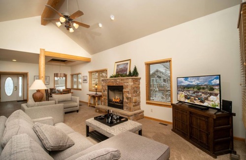 Stanley Hills Condo | Family-sized condo with large deck, private hot tub, and bunk beds!