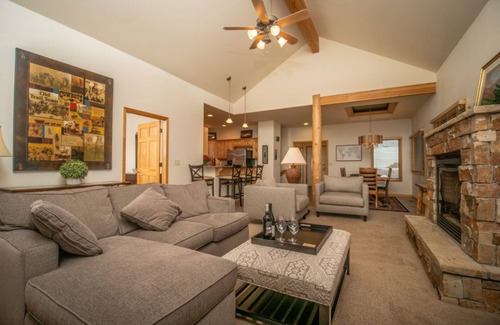 Stanley Hills Condo | Family-sized condo with large deck, private hot tub, and bunk beds!