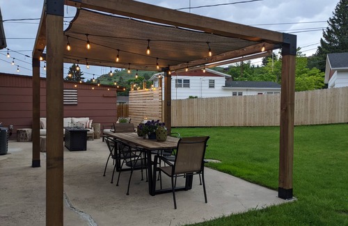 Rapid City House | Family style charming house on the westside of Rapid City .