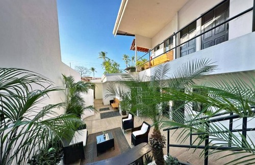 Tamarindo Hotel | Family Suite #7 for 4 + Breakfast Included