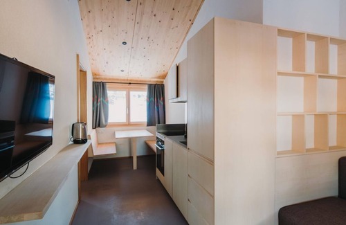 Warth Bed & Breakfast | Family suite "Alpin 82" - Alpin - Studios & Suites
