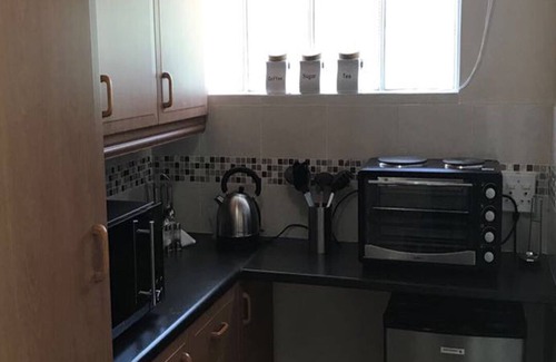 Greater Johannesburg Metropolitan Area House | Family Suite [Villa MikaMora]
