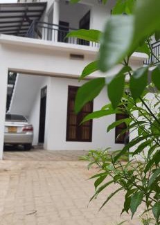 Anuradhapura Apartment | Family Time Holiday Home