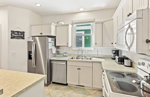 Bermuda Bay House | Family Townhouse w/Pool, Games & Dog-Friendly Patio