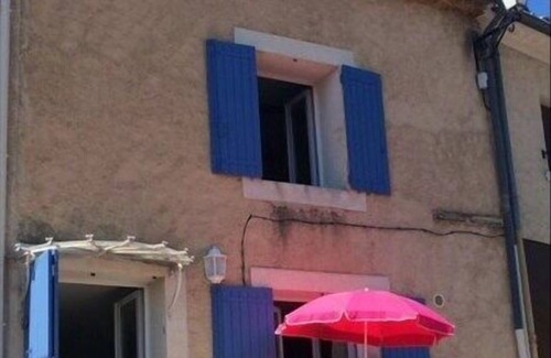 Sainte-Croix-du-Verdon House | Family, village and lake