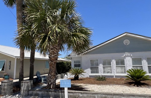 Laguna Beach Estates Cottage | Family Vacation Beach Cottage ~ Across from the Beach