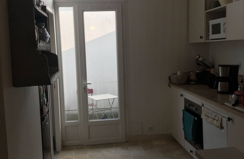 Audenge House | Family vacation home, shops and pool within walking distance