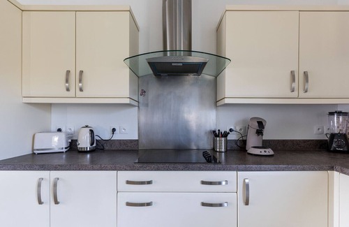 Vensac Villa | Family villa for 10 people with heated pool close to the ocean.