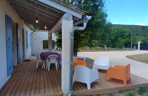 Laval-Saint-Roman Villa | Family villa at the foot of the Ardèche Gorges