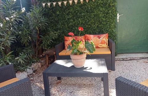 Cimiez Villa | Family villa Nice 10 minutes from beaches. Family villa in Nice 10m from the beach.