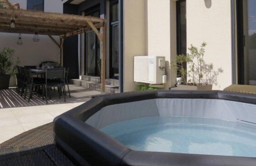 Bompas House | Family villa swimming pool jacuzzi 15 min from the beaches 6CAPDAL14