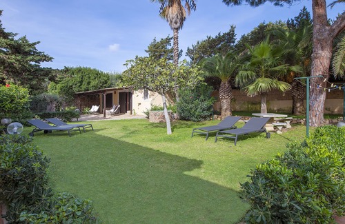 Notteri Villa | Family villa with large garden on the beach